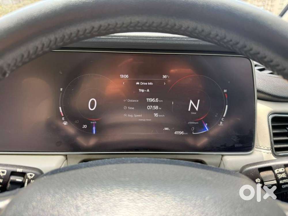 Mahindra Xuv700 2.2 Ax 7 Diesel Mt Luxury Pack Str, 2024, Diesel