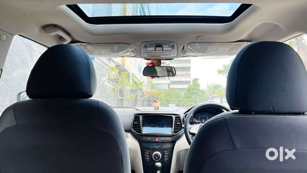 Mahindra Xuv300 1.2 W6 Amt Petrol, 2023, Petrol