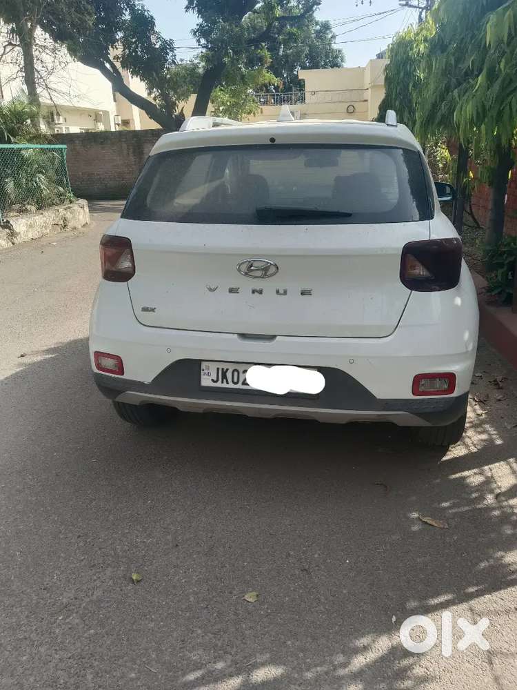 Hyundai Venue 2021 Diesel Well Maintained