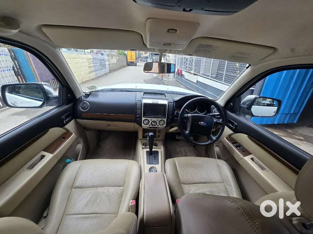 Ford Endeavour Titanium 4x4 2014