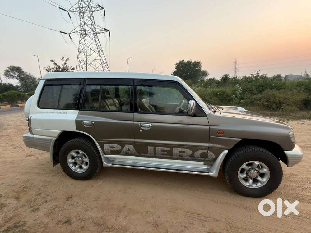 Mitsubishi Pajero Sfx 2011