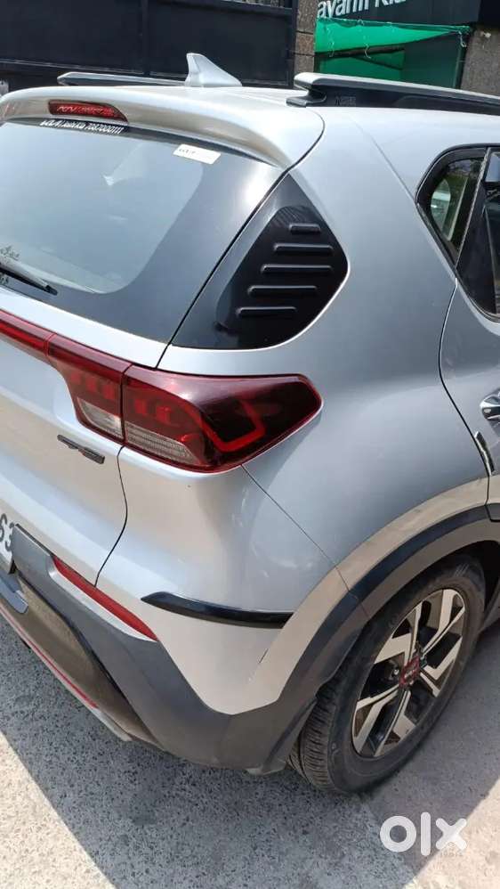 Kia Sonet August 2022 Diesel Top-end Model Gt Line Auto Transmission