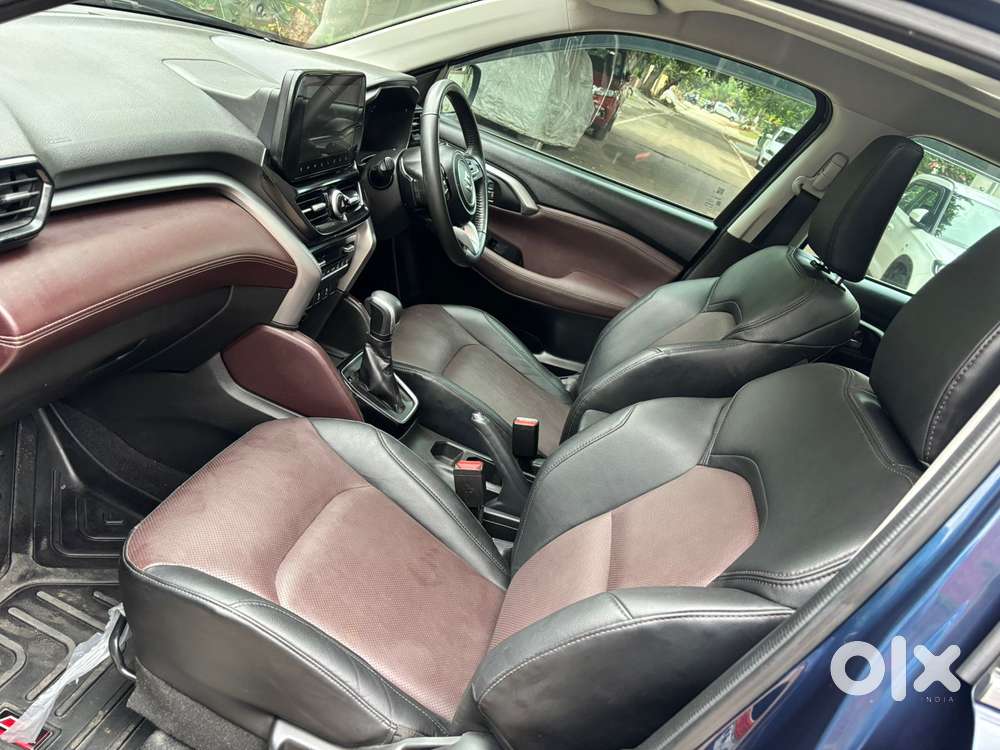Maruti Suzuki Grand Vitara 1.5 Alpha Smart Hybrid At, 2022, Petrol