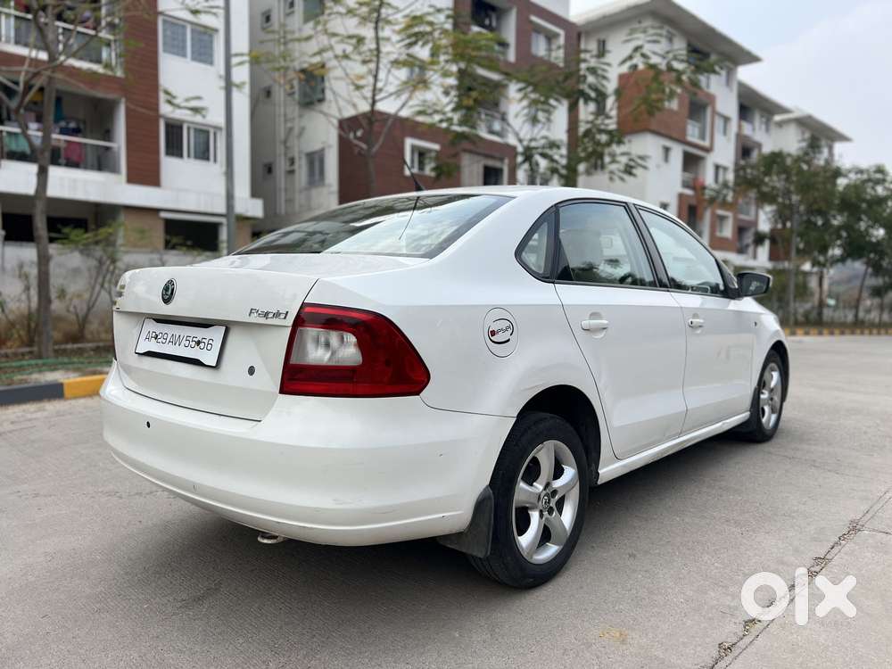 Skoda Rapid Elegance 1.6 Mpfi Mt, 2012, Diesel
