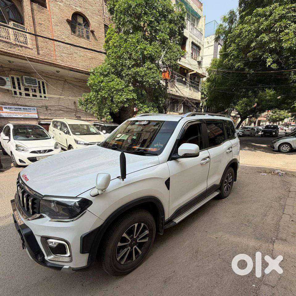 Mahindra Scorpio N Z4 Petrol Mt 7 Str (e), 2023, Petrol