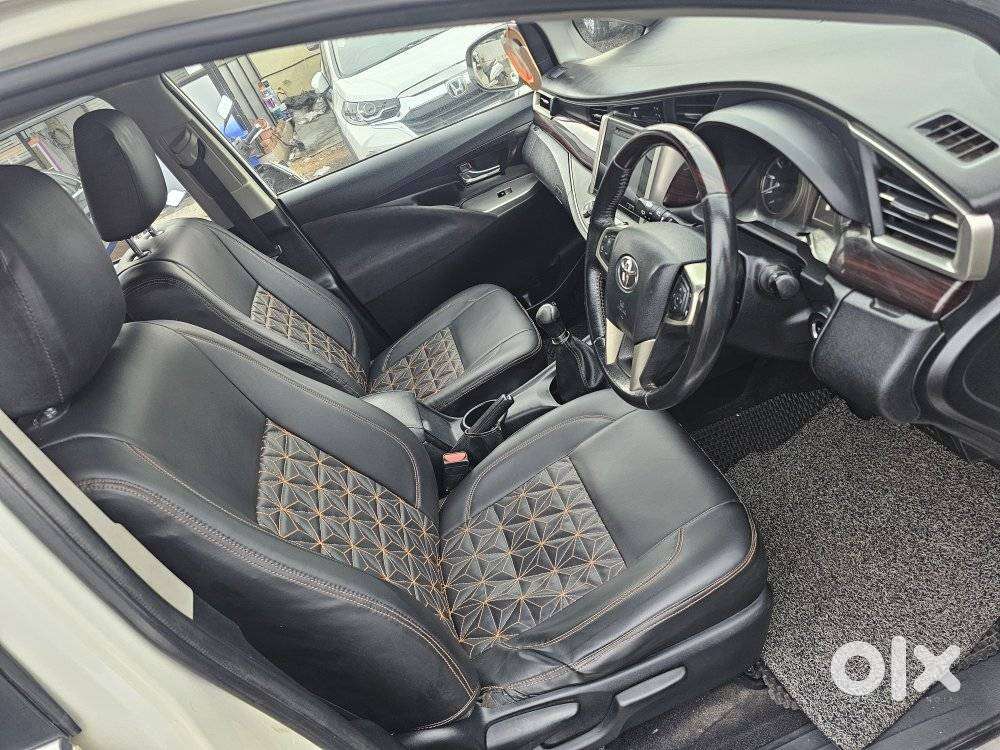 Toyota Innova Crysta 2.4 V, 2017, Diesel