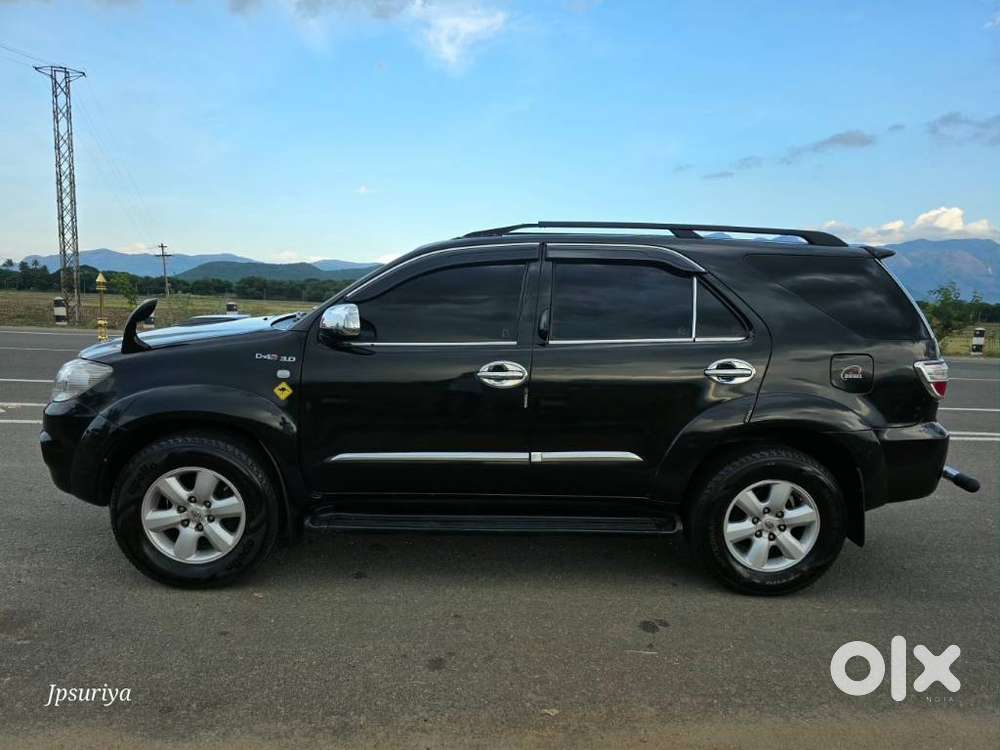 Toyota Fortuner 3.0 4x4 Manual, 2011, Diesel