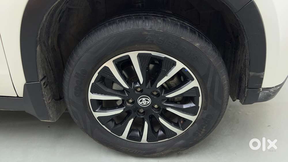 Toyota Urban Cruiser Cruiser Premium, 2022, Petrol