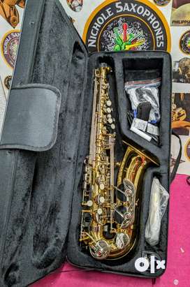 Saxophone for deals sale olx