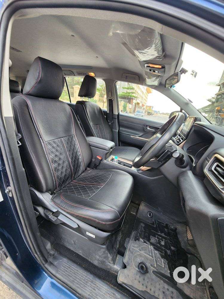 Maruti Suzuki Invicto Zeta Plus 8str, 2024, Petrol