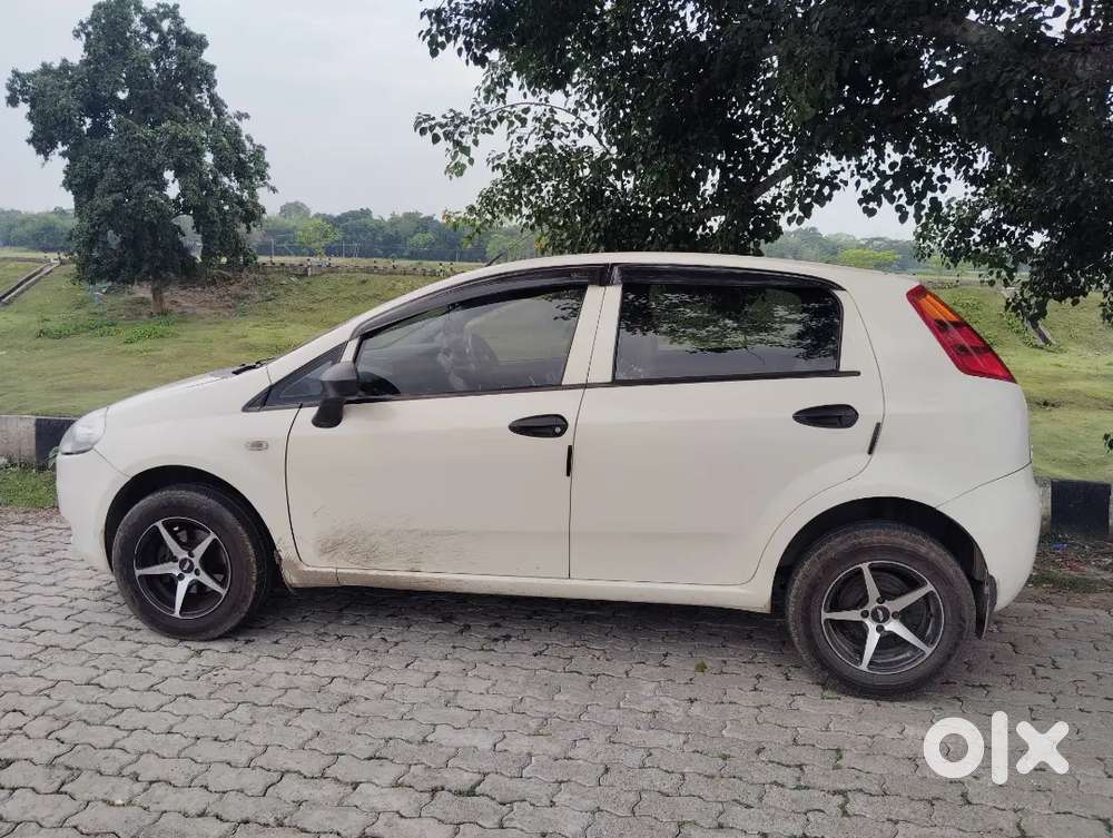 Rare Fiat Punto 1.3 Active Turbo Diesel Manual. R.c  Valid Till 2031.