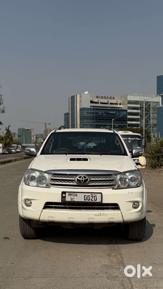 Toyota Fortuner 3.0 4x4 Manual, 2011, Diesel