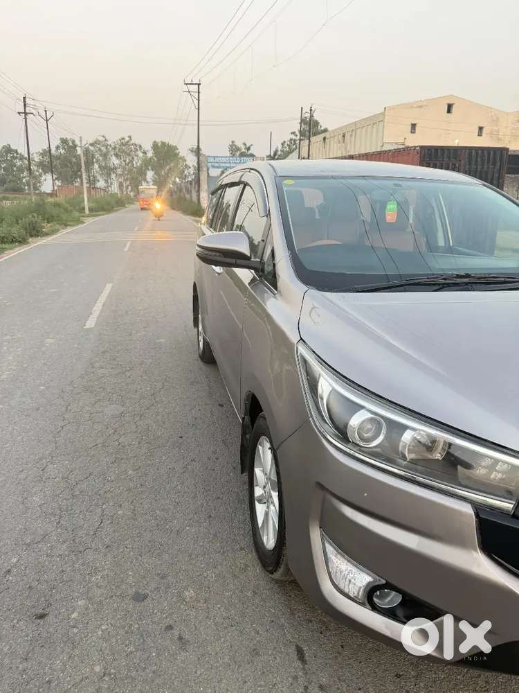 Toyota Innova Crysta 2017 Diesel 190000 Km Driven