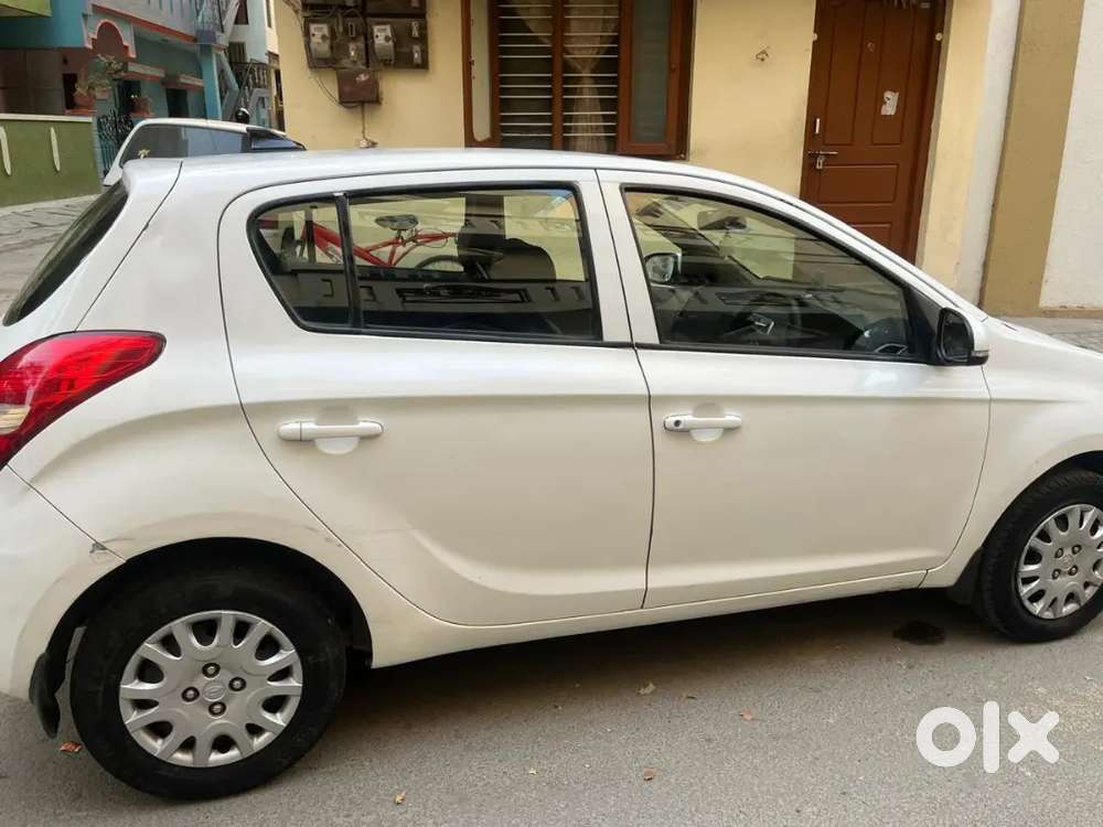 Hyundai I20 Sportz Petrol 2010