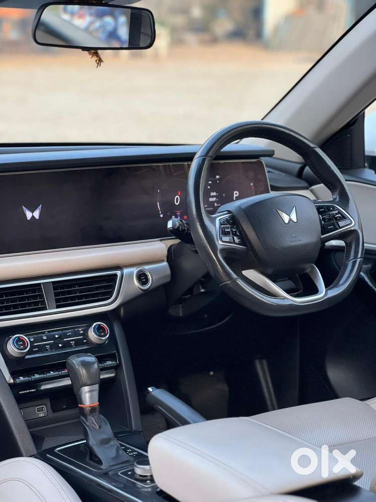 Mahindra Xuv700, 2022, Diesel