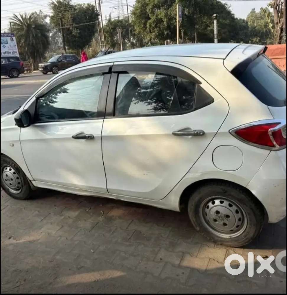 Tata Tiago 2016 November Month Petrol Car  Good Condition