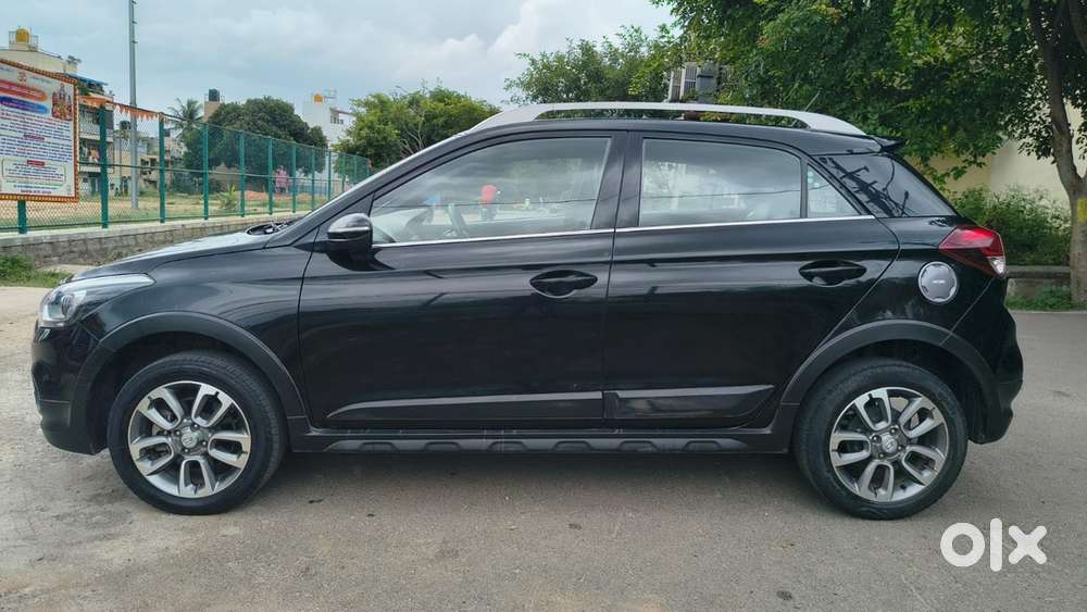 Hyundai I20 Active 2017 Petrol Well Maintained