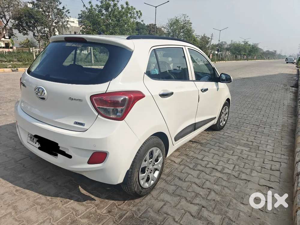 Hyundai Grand I10 2015 Diesel 78000 Km Driven