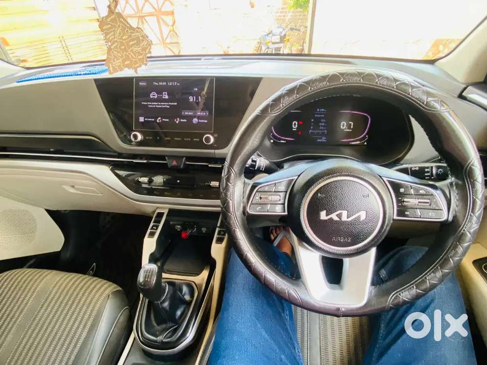 Kia Carens 2022 Diesel 200000 Km Driven Prestige+