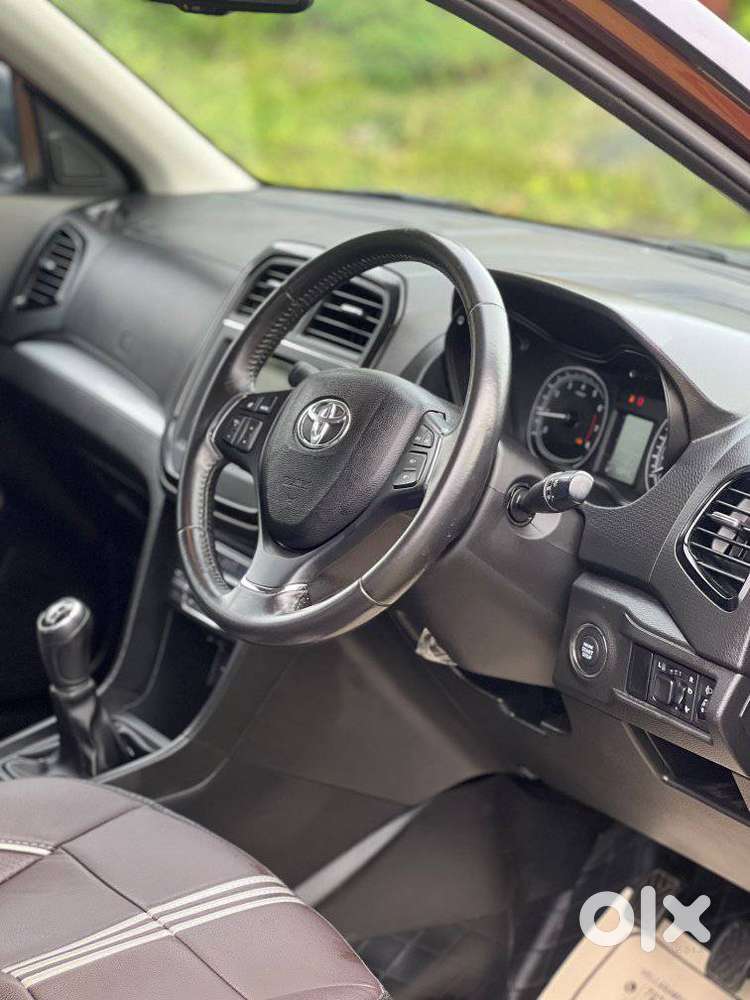 Toyota Urban Cruiser 1.5 Premium Grade Dual Tone Mt, 2021, Petrol