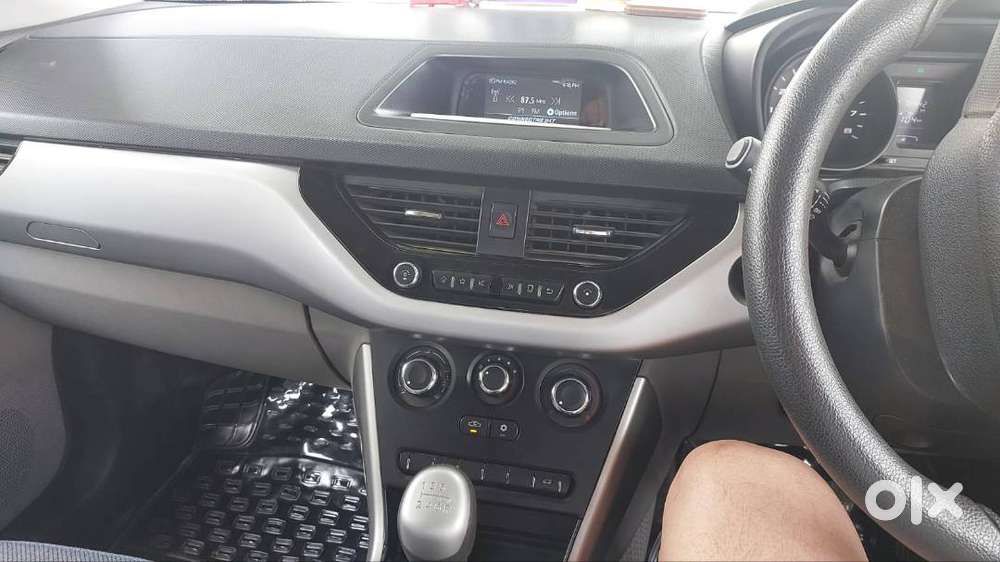 Tata Nexon Xm-s 2018