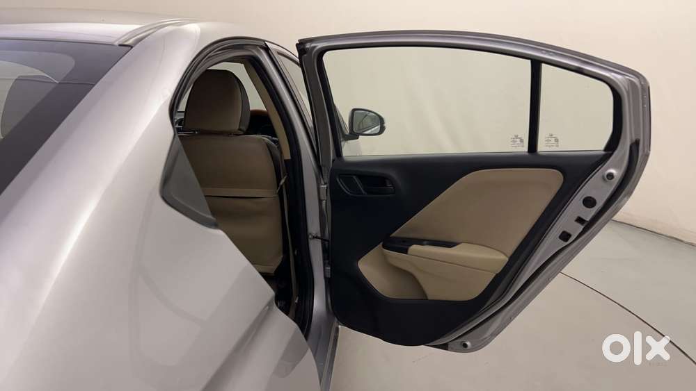 Honda City I-vtec Sv, 2015, Petrol