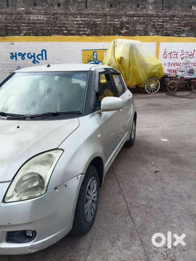 Swift Maruti Suzuki 2006 Petrol+ Cng