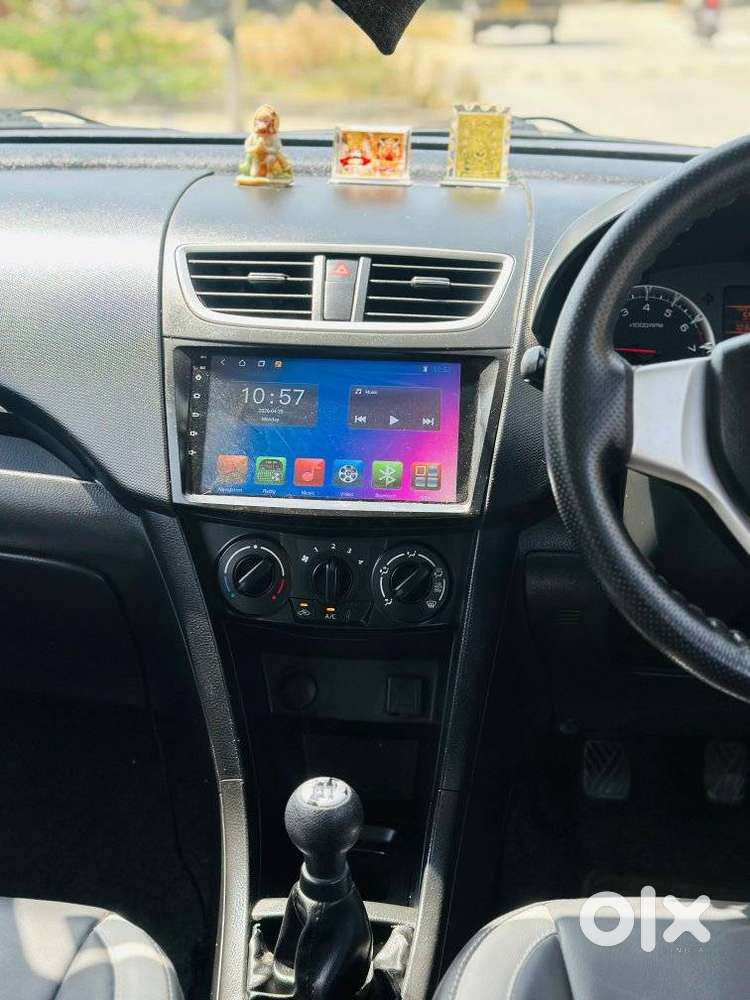 Maruti Suzuki Swift Vxi + Manual, 2017, Petrol
