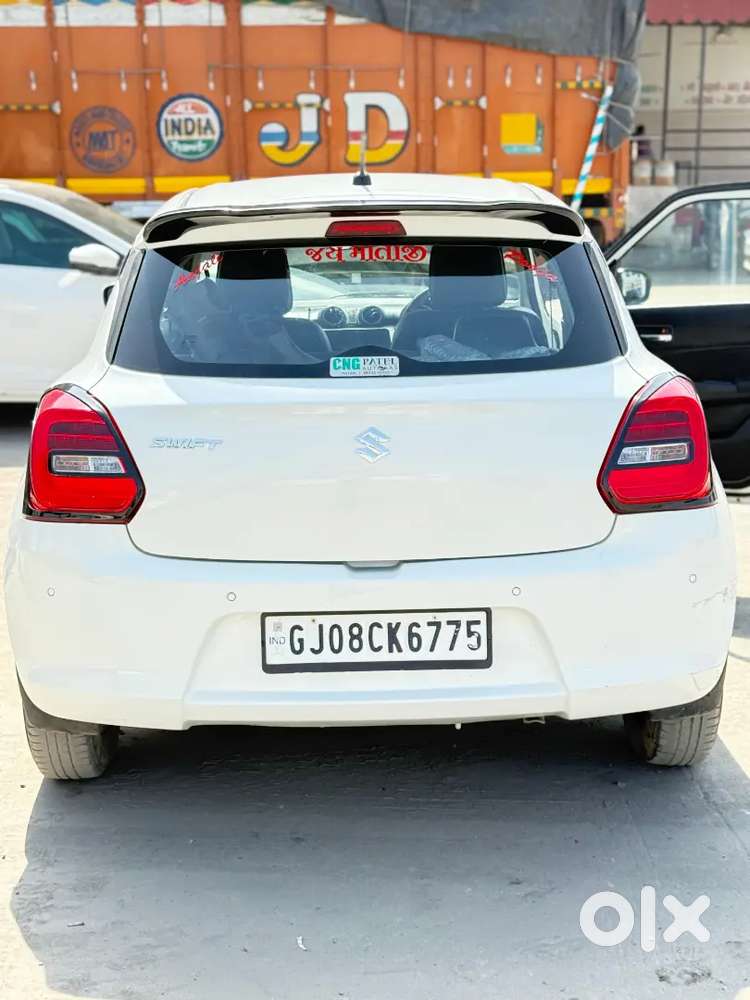 Maruti Suzuki Swift 2022 Cng & Hybrids 75000 Km Driven