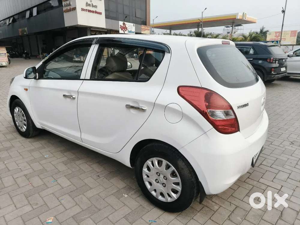 Hyundai I20 Geniune Cars
