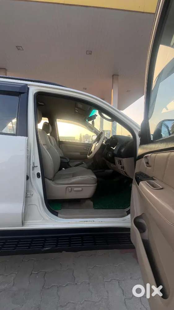 Toyota Fortuner 2014 Diesel 143000 Km Driven