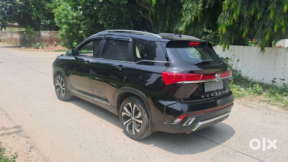 Mg Hector Plus Savvy Pro 1.5 Turbo Petrol Cvt 7 Str, 2023, Petrol