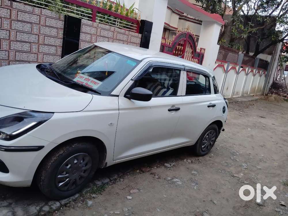 Maruti Suzuki Swift 2025 Petrol 21000 Km Driven