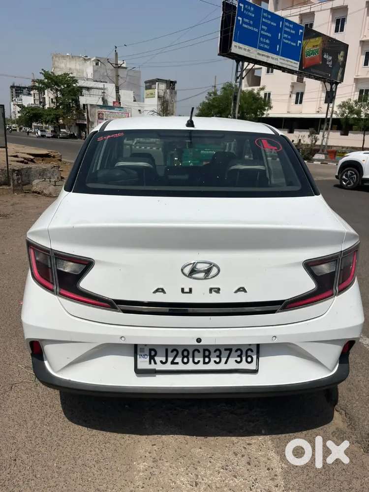 Hyundai Aura