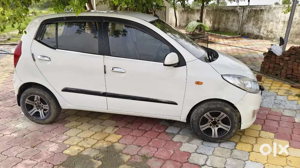 Hyundai I10 Sportz 2015 Variant