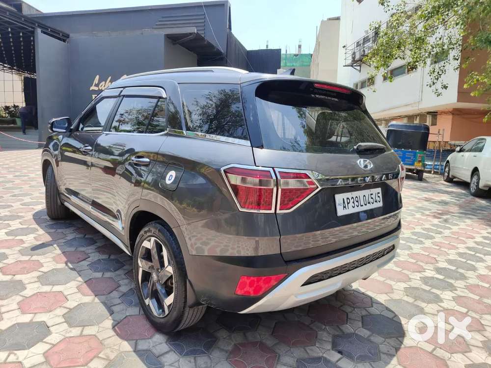 Hyundai Alcazar 1.5 Signature Diesel Mt 6 Str Dual Tone, 2021, Diese..
