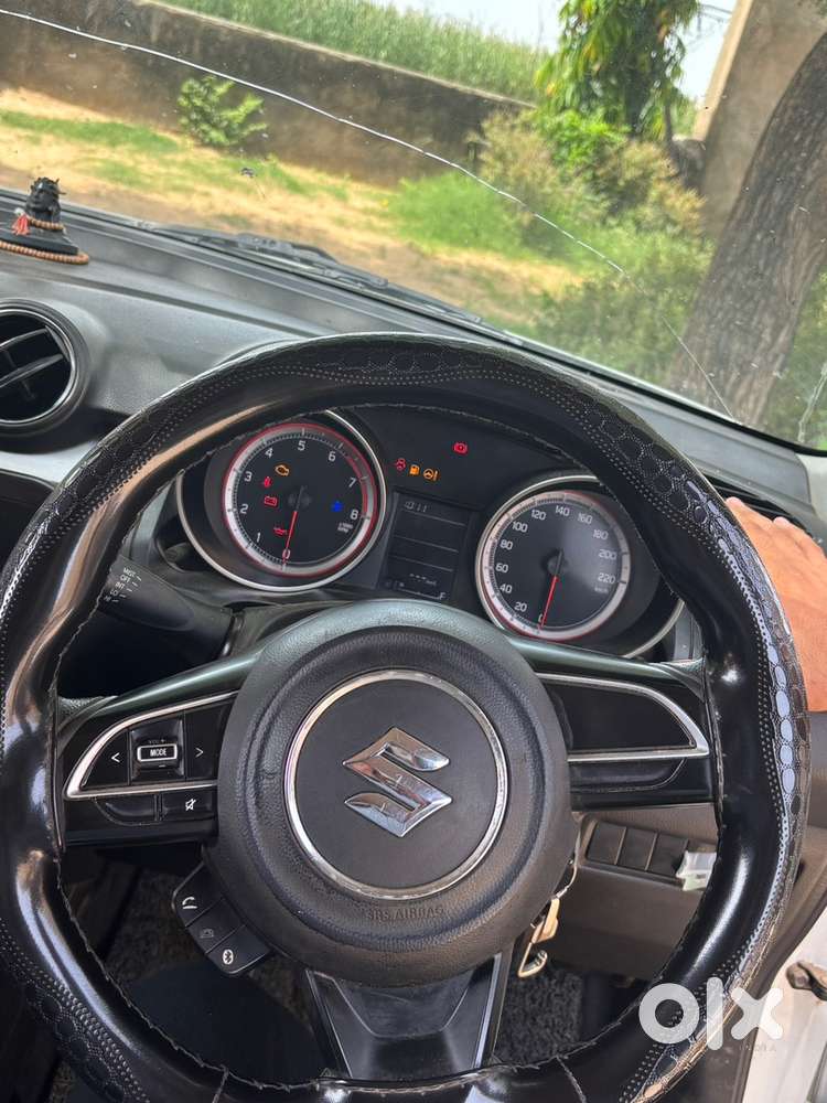 Maruti Swift Petrol 2023