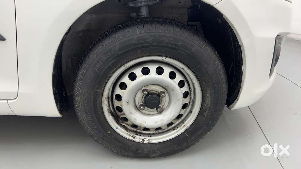 Maruti Suzuki Swift 1.2 Lxi (o), 2017, Petrol