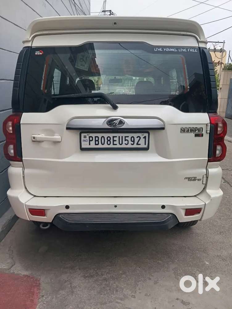 Mahindra Scorpio 2021 Diesel Manual