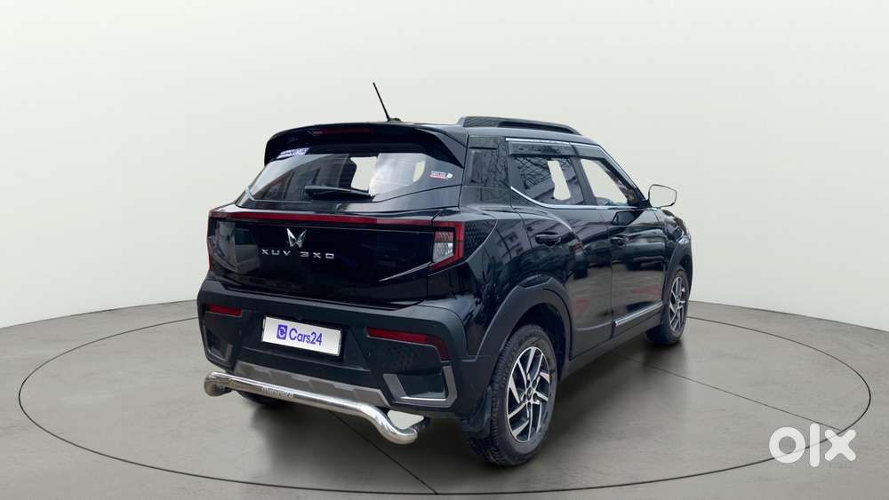 Mahindra Xuv 3xo Ax5 Pm Mt, 2024, Petrol