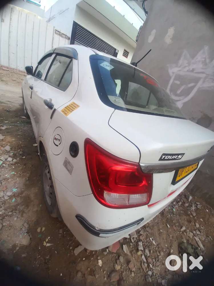 Maruti Suzuki Dzire 2024 Cng & Hybrids 75500 Km Driven