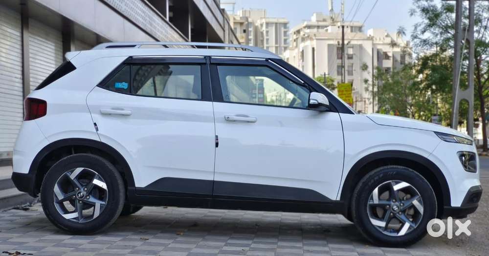 Hyundai Venue Sx Opt Turbo, 2021