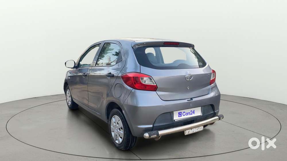 Tata Tiago 1.2 Revotron Xm, 2018, Petrol