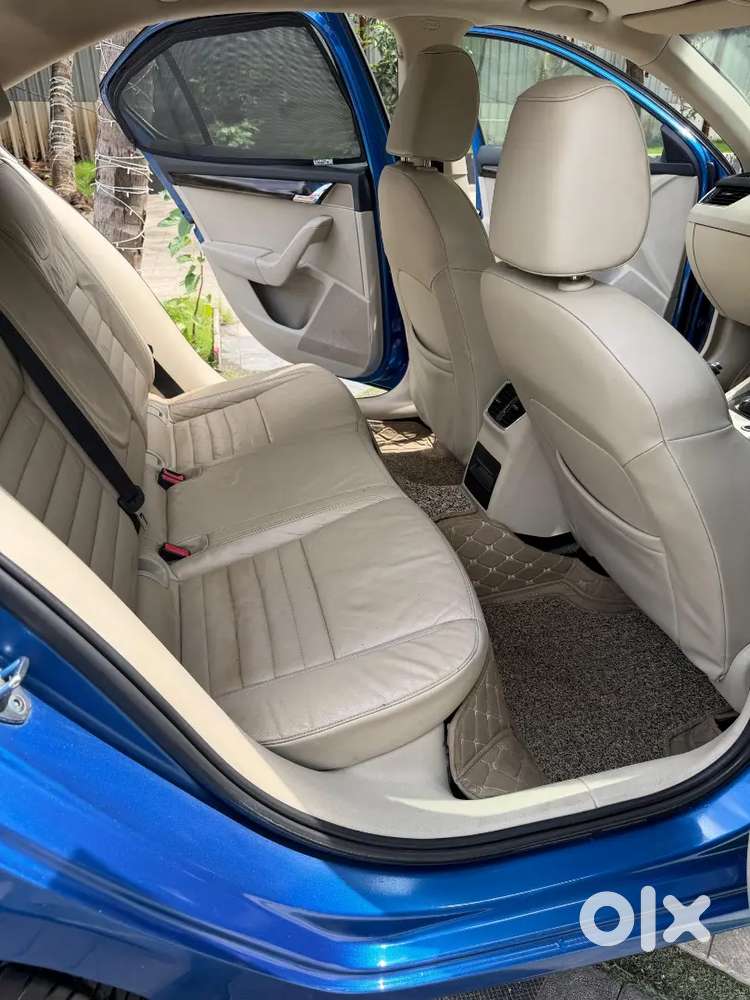 Skoda Octavia Elegance 2015 Diesel Automatic, Immaculate Condition.