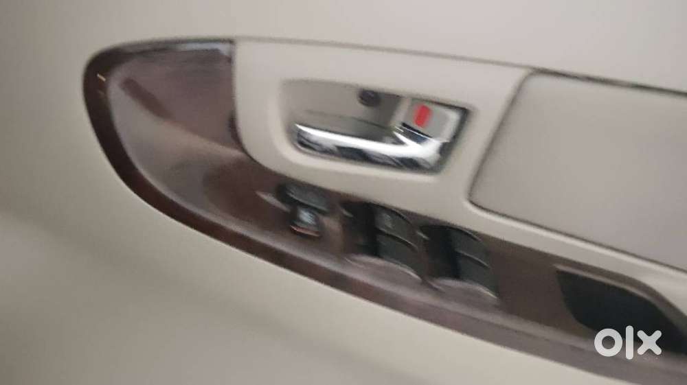 Toyota Innova 2.5 Z Diesel 7 Seater, 2014, Diesel