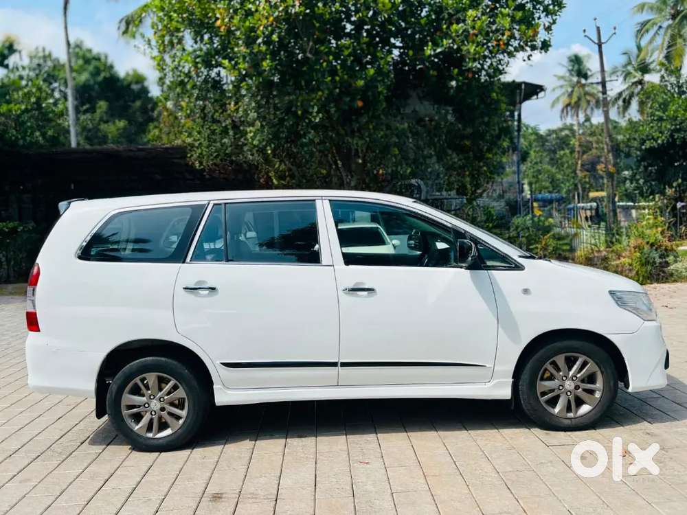 Toyota Innova Diesel 2015