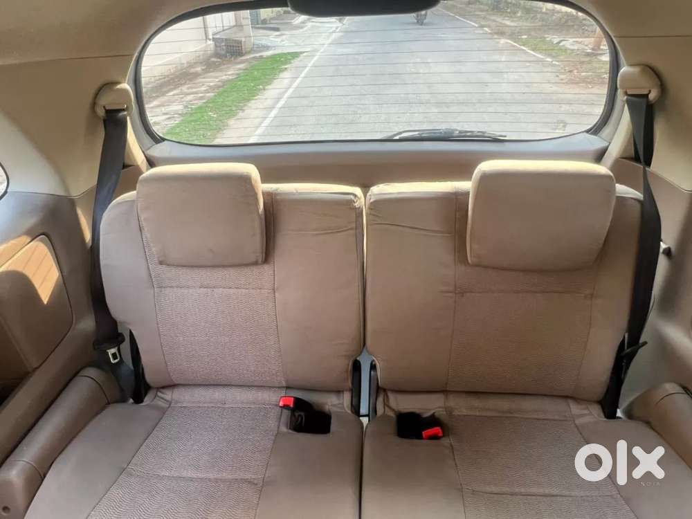 Toyota Innova 2009-2011 2.5 Vx 8 Str Bsiv, 2010, Diesel