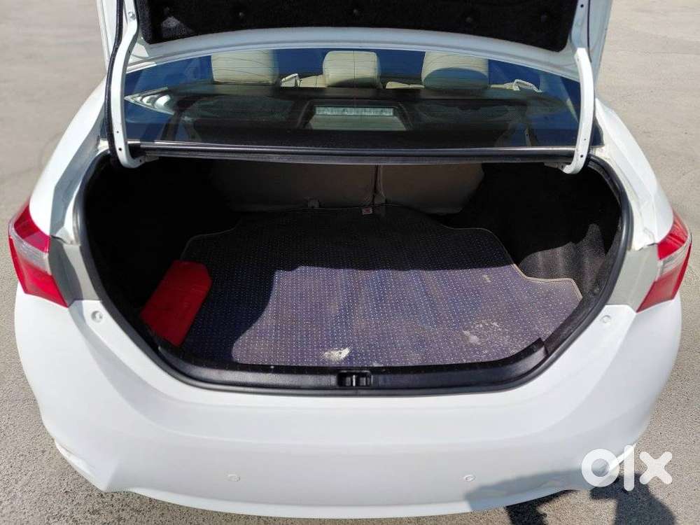 Toyota Corolla Altis [2014-2017] 1.8 G Cvt, 2015, Petrol