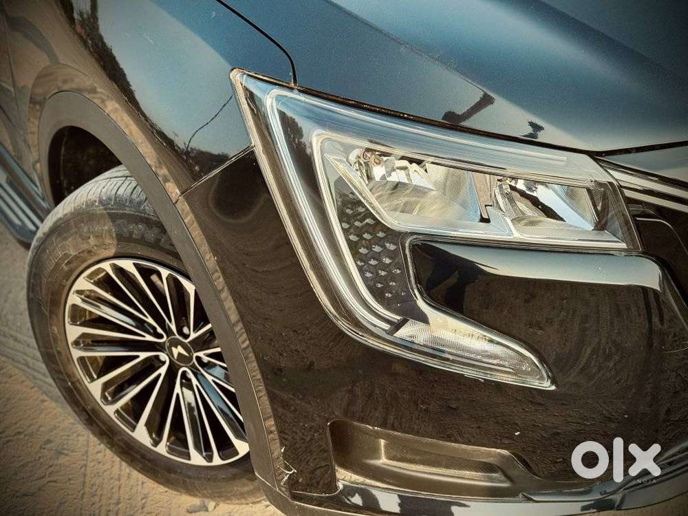 Mahindra Xuv700 2.0 Mx Petrol Mt 5 Str, 2024, Petrol