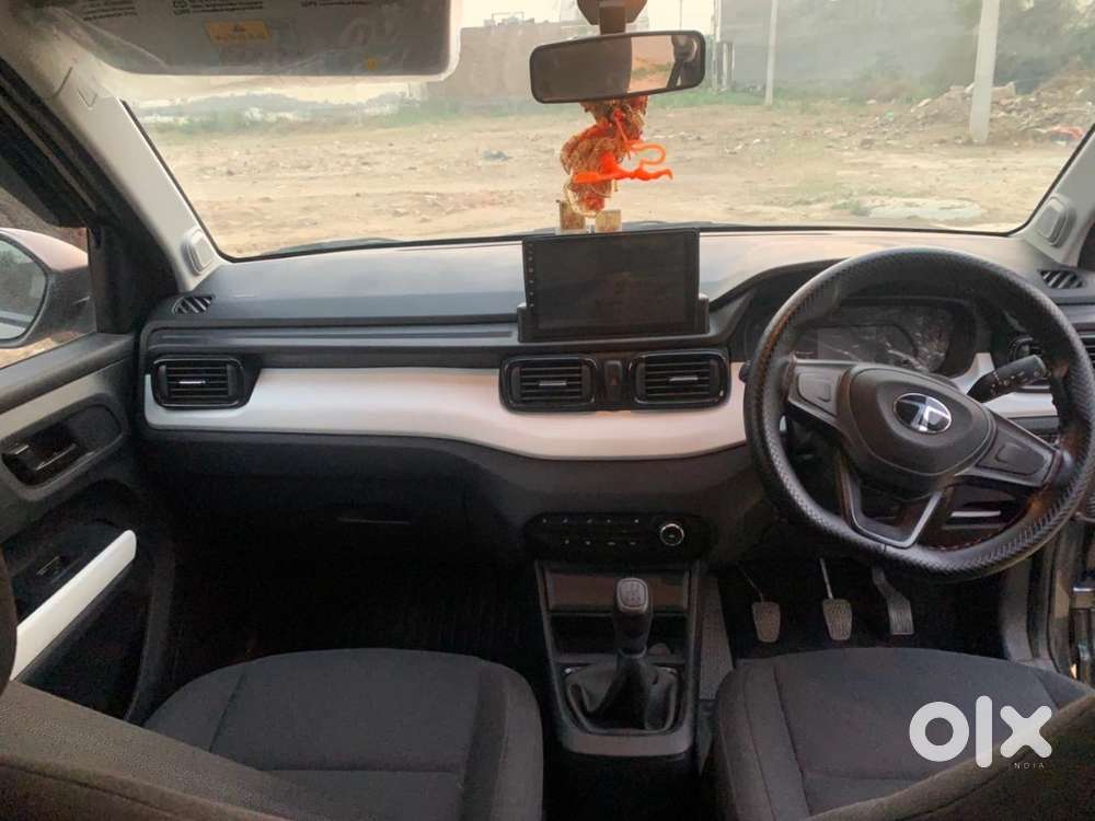Tata Punch 2025 Petrol 9500 Km Driven
